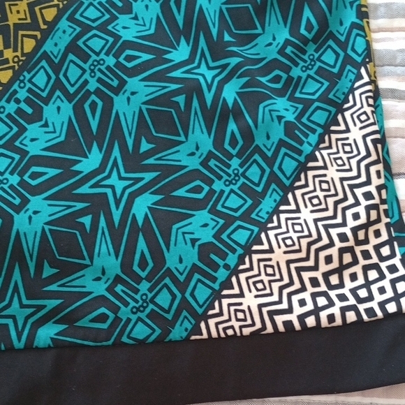 Emma & Michele Multicolor Geometric Dress - Picture 14 of 14